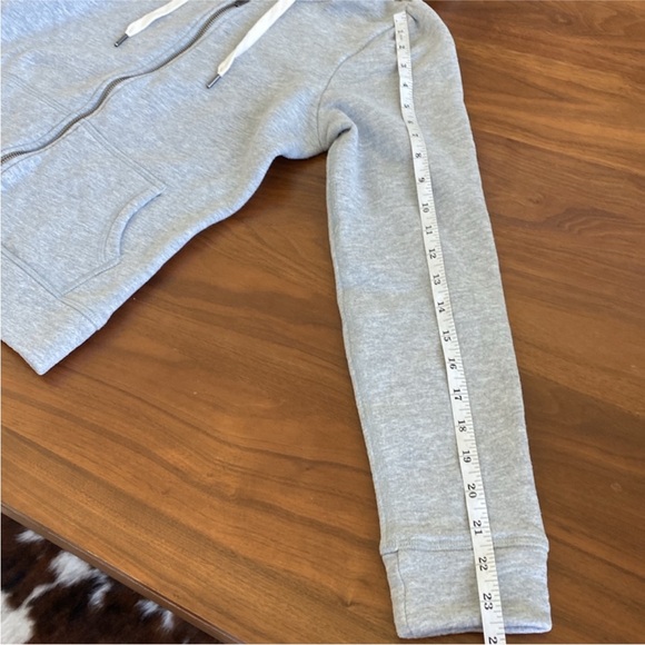 G. The Label by Goop Puff Sleeve Zip Hoodie Size Small - Picture 6 of 7